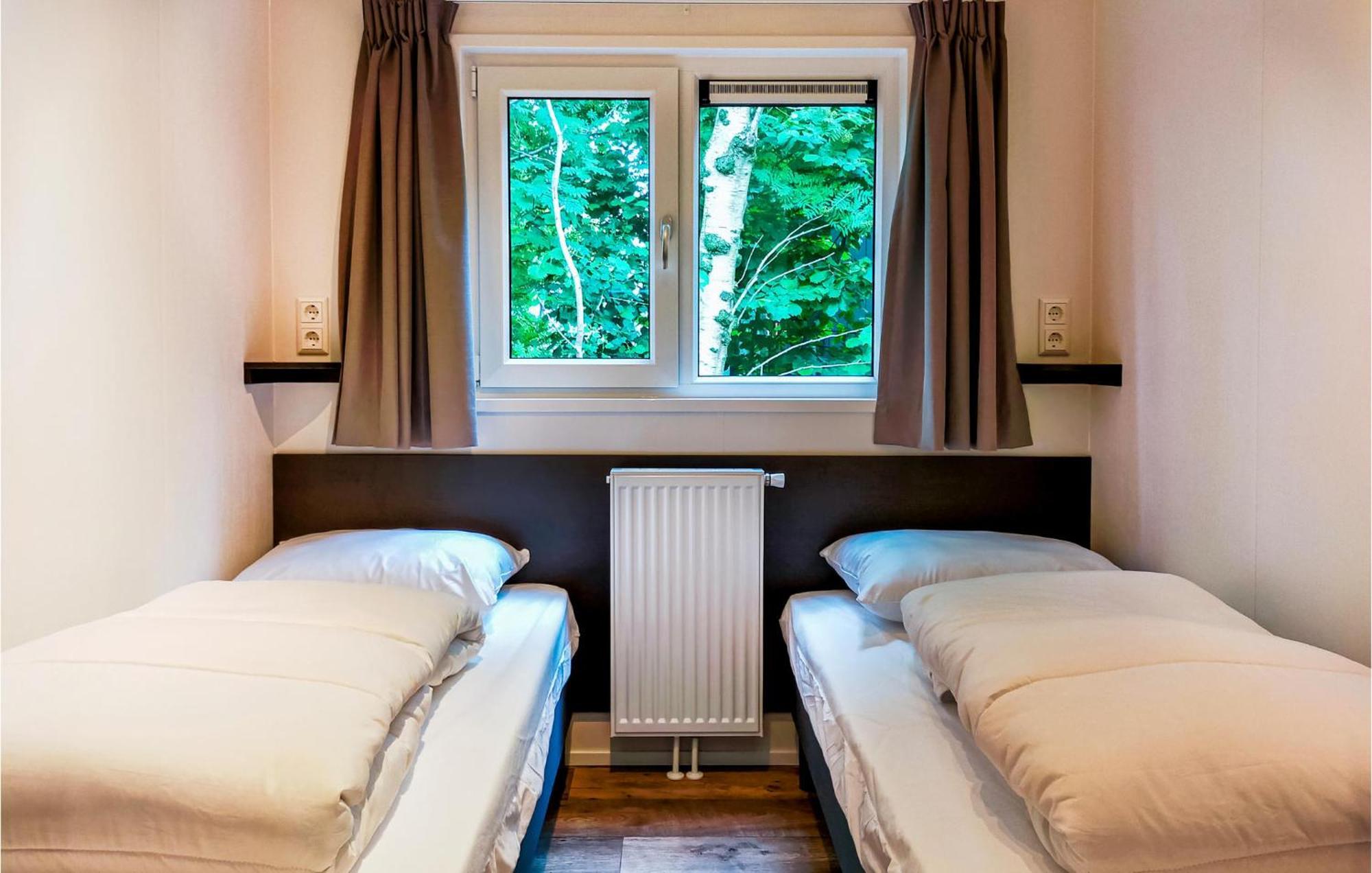 Chalet 84 Oosterwolde  Eksteriør bilde